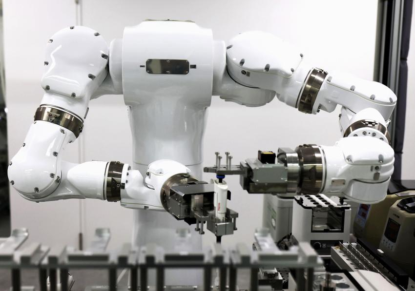 Unmanned Laboratory Powered by Robotics and AI Expands Industrial Automation Research Capabilities